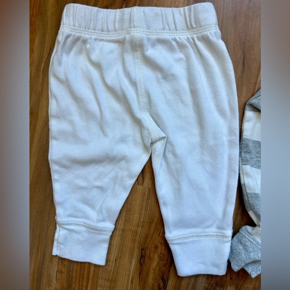 🦋(3) Carter’s Pants - Picture 5 of 16